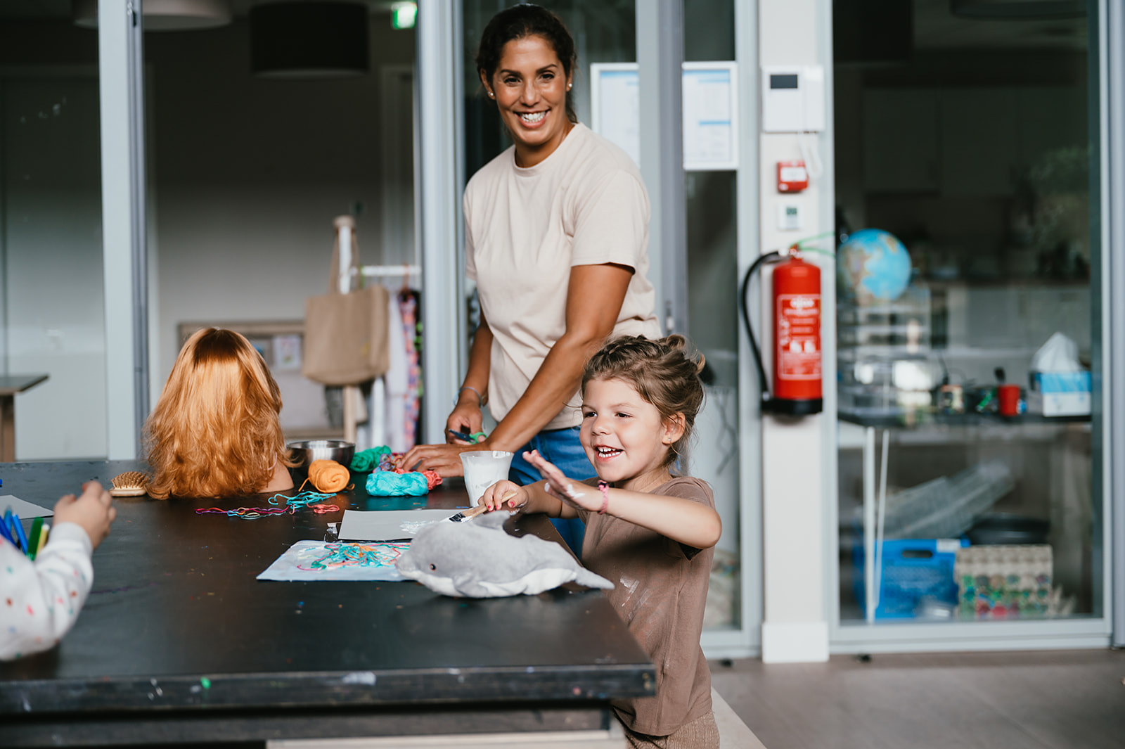 Werken Bij Compananny Kinderopvang Nanny Kind Knutselen
