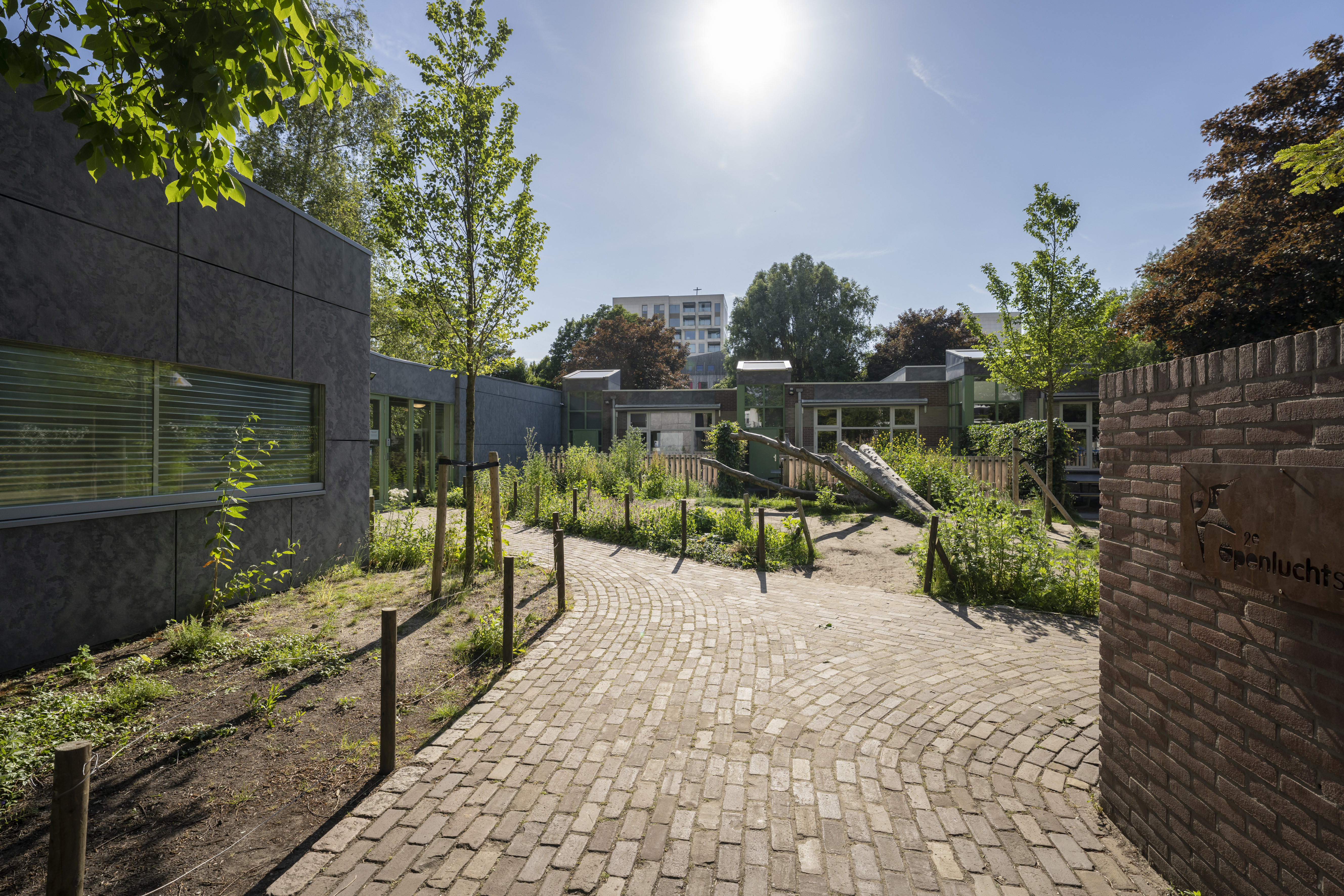 Werken Bij Compananny Kinderopvang Tweede Openluchtschool Tuin Buitenruimte Hek Locaties